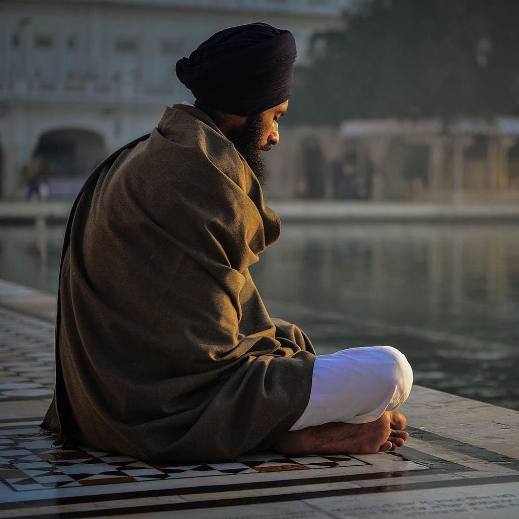Sikh meditating